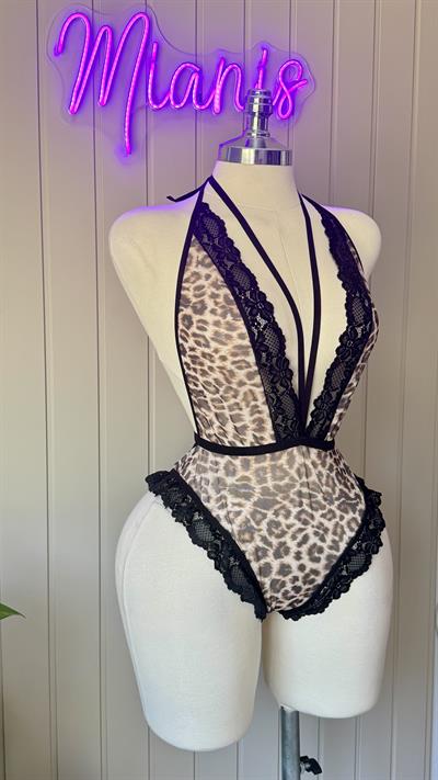 Dantel Kenarlı Leopar Bodysuit