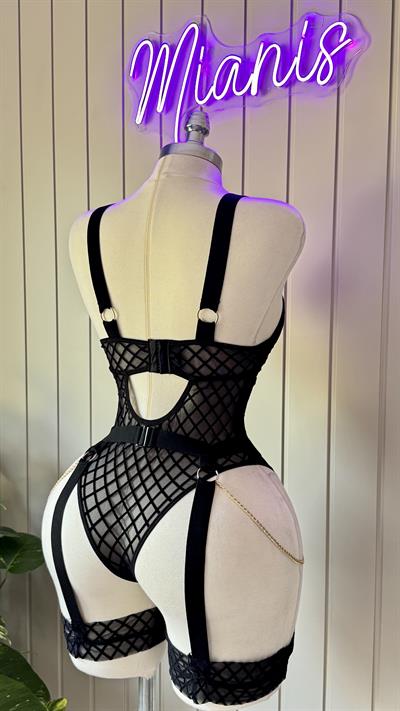 Siyah File Desenli Zincirli Jartiyer Bodysuit 