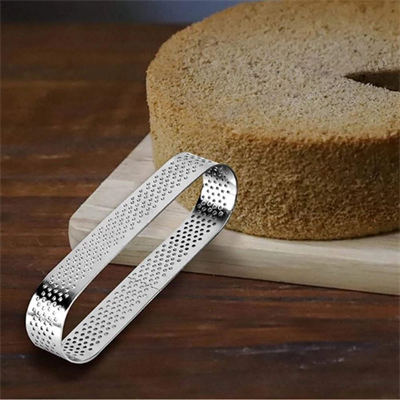 Oval Delikli Tart Kalıbı 12x4 cm – Paslanmaz Çelik Tart Halkası | Profesyonel Tart, Mini Cheesecake ve Fransız Pasta Kalıbı