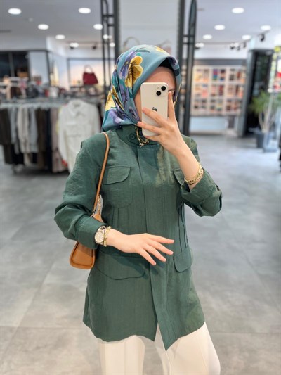 Alesya Cepli Nervür Detaylı Fermuarlı Kısa Kap - Zümrüt Yeşili