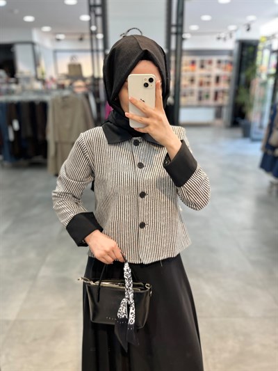 Alesya Katlamalı Manşet Detaylı Çizgili Ceket Etek Takım - Siyah