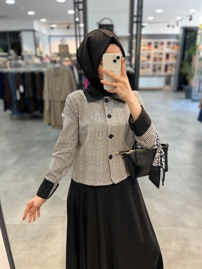Alesya Katlamalı Manşet Detaylı Çizgili Ceket Etek Takım - Siyah