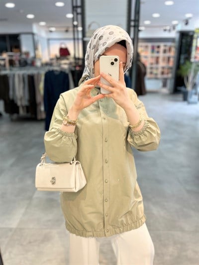 Alesya Kolu Ve Altı Lastikli Baskı Taşlı Kısa Kap - Çağla