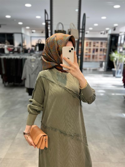 Alesya Ters Dikiş Detaylı Elbise - Haki
