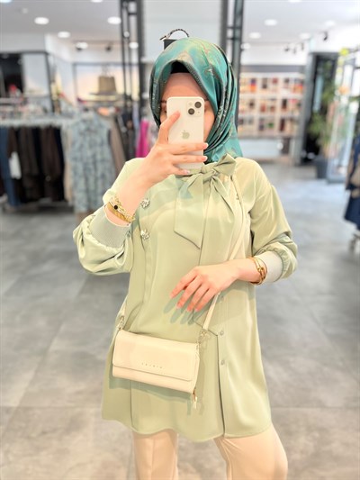 Alesya Yaka Fular Detaylı Taşlı Tunik - Mint