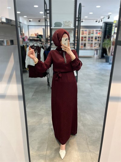 Alesya Yakası Taş Detaylı Jakar Elbise - Bordo