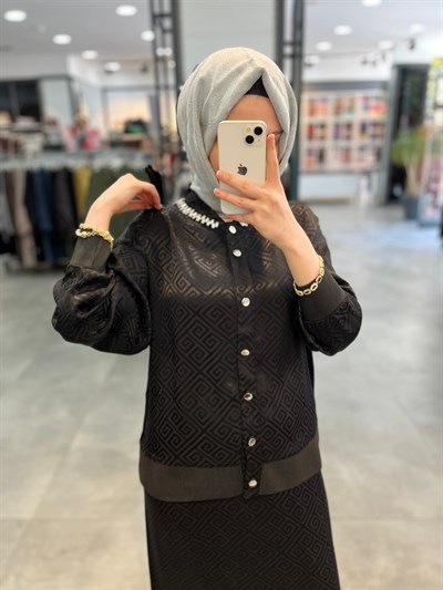 Alesya Yakası Taşlı Jakar Bluz Etek Takım - Siyah