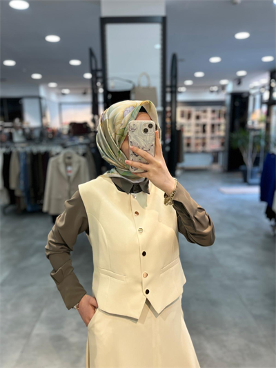 Alesya Yelek Etek Takım - Krem