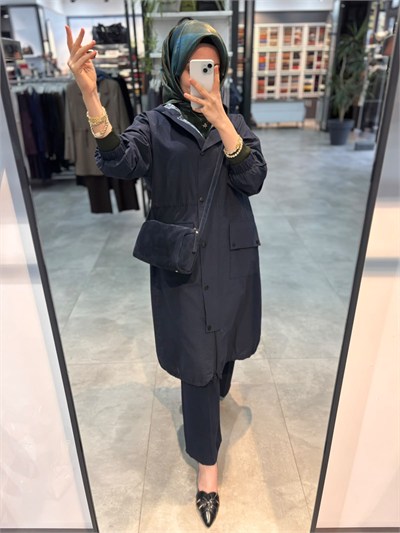 Beiaz Nora Oversize Büzgülü Trençkot - Lacivert