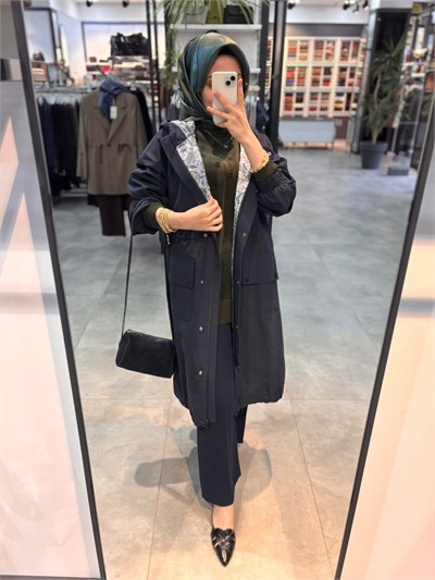 Beiaz Nora Oversize Büzgülü Trençkot - Lacivert