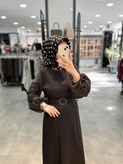 Fuat Gürşen Kolları Brode Nakışlı Elbise - Siyah