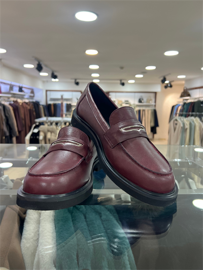 Majensia Önü Metal Aksesuarlı Loafer Ayakkabı - Bordo