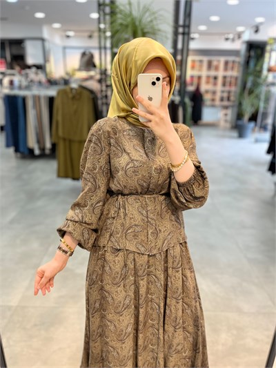 Nihan Büzgülü Kollu İpli Bağlamalı Etro Gömlek - Kahve
