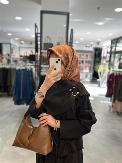 Nihan Pelerin Detaylı Tencel Etek Bluz Takım - Siyah