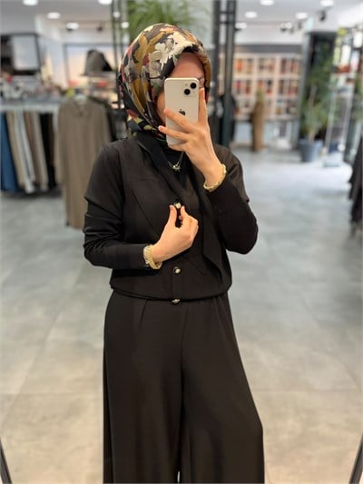 Nuss Atkı Aksesuarlı Kısa Hırka - Siyah