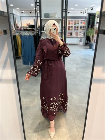 Nuss Kolu Eteği Nakışlı Elbise - Bordo