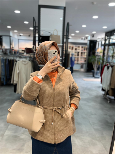 On Triko Dik Yaka Önü Fermuarlı Mont - Vizon