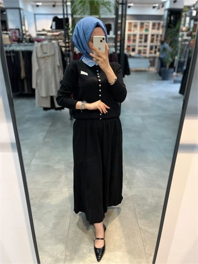 On Triko Kalın Korsajlı Kemerli Etek - Siyah