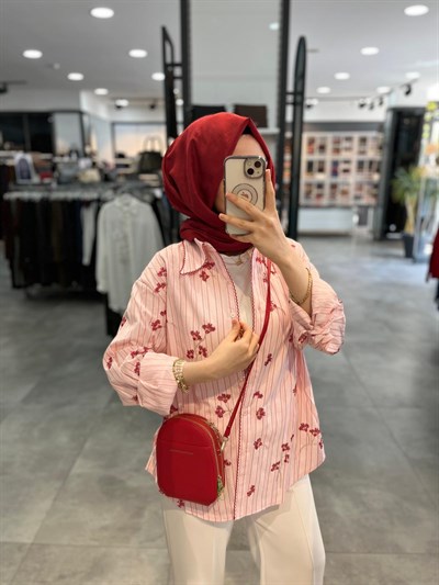 On Triko Pul Boncuk İşlemeli Çizgili Gömlek - Pembe