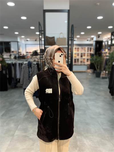 On Triko Sakallı Kumaş Beli Lastikli Cepli Yelek - Kahve