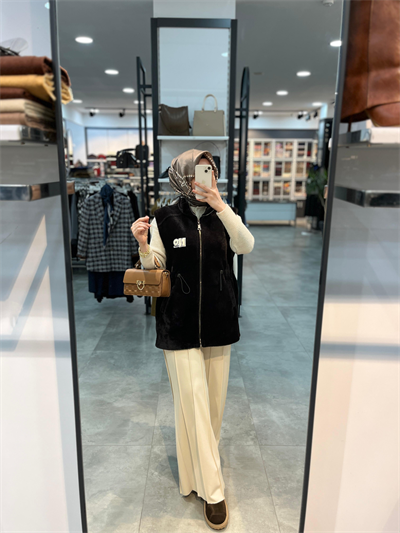 On Triko Sakallı Kumaş Beli Lastikli Cepli Yelek - Kahve