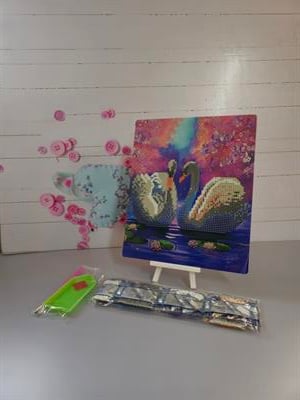 Elmas Boyama Puzzle Kit, Göldeki Kuğular 21x25 cm Mozaik