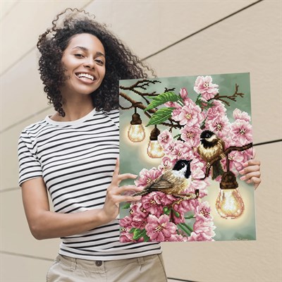 Elmas Mozaik Tablo Kiraz Çiçekleri ve Baştankaralar – 41,9 x 52,1 cm