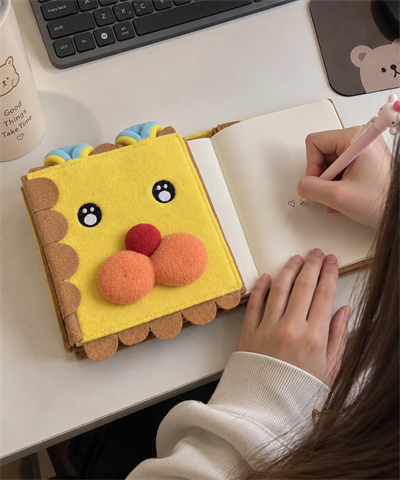 Peluş Defter Çizgisiz, Maskot Aslancık, Kare defter
