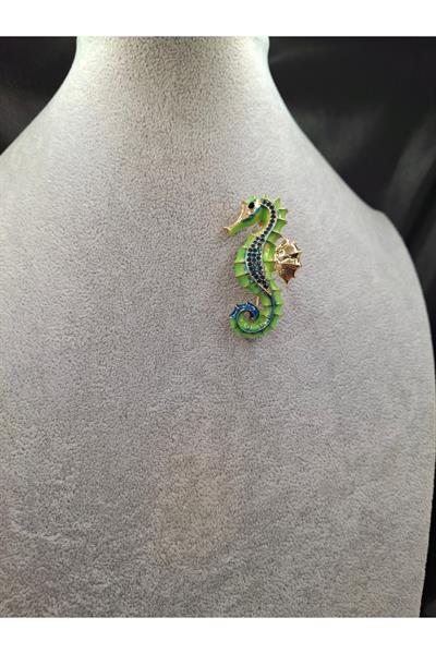 Altın Renk Deniz Atı Model Taşlı Broş
