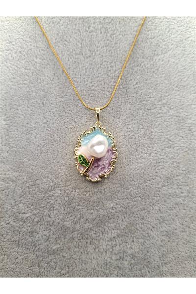 Altın Renk Özel Kabartmalı Mineli Lale Model Çelik Kolye