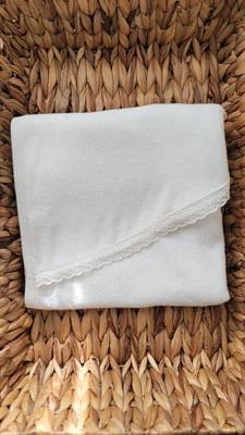 DANTEL DETAYLI BANYO HAVLUSU