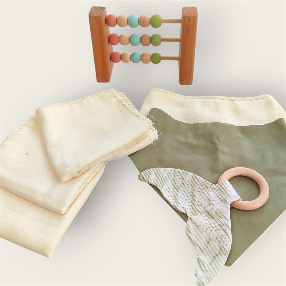 Bebek Hediyelik, Önlük, Mendil, Diş Kaşıyıcı, Dekoratif Ahşap Abaküs Set
