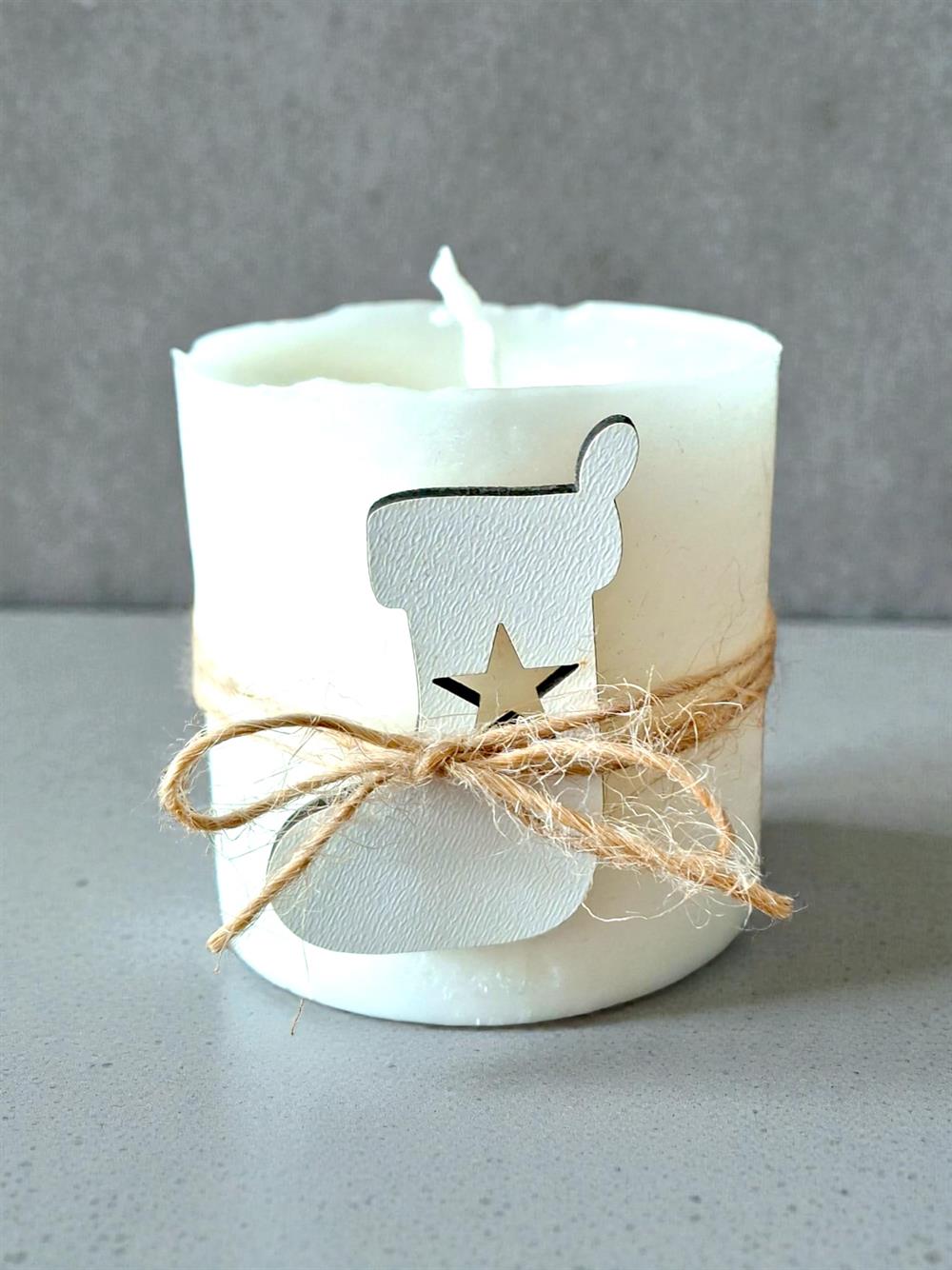 Beyaz Yılbaşı Çorabı Detaylı Yılbaşı Konsepli Beyaz Baton Mum
