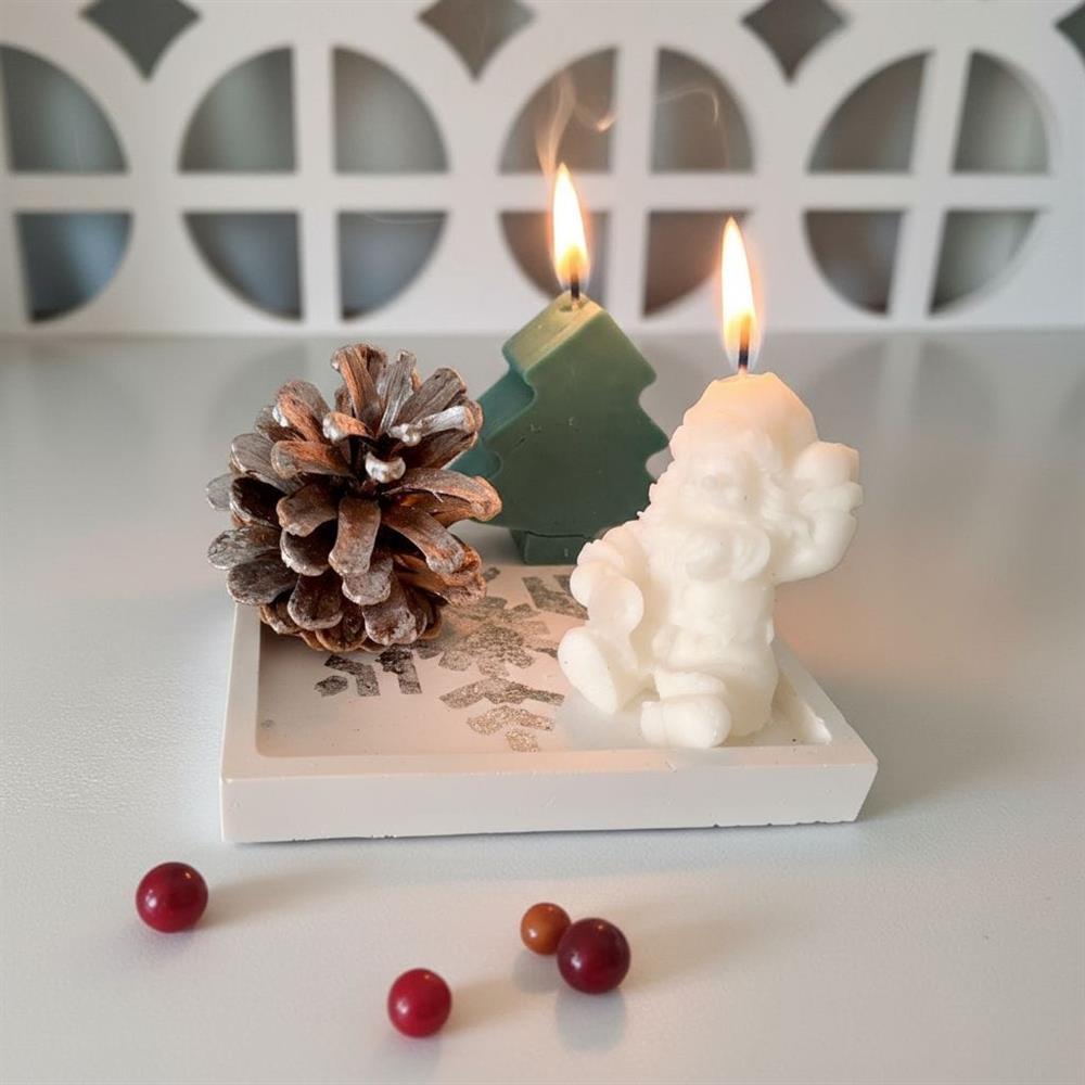 NOEL BABA VE ÇAM AĞACI TABLALI YILBAŞI MUM SETİ