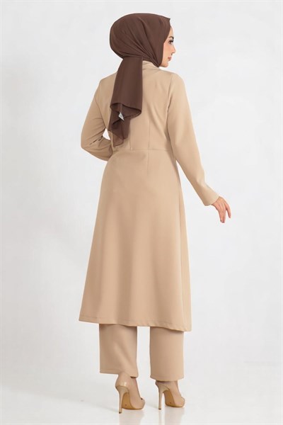Düğme Detaylı Fermuarlı Takım Bej 19219