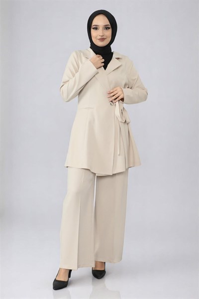 Kuşak Detaylı Takım Bej 19106