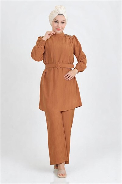 Taş Detaylı Kemerli Takım Taba 19104