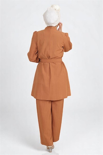 Taş Detaylı Kemerli Takım Taba 19104