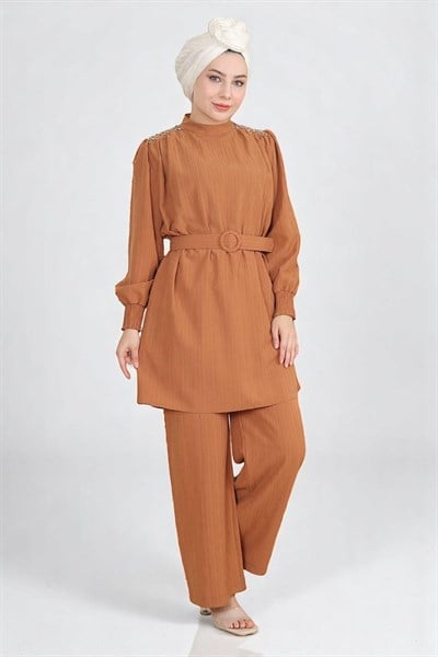 Taş Detaylı Kemerli Takım Taba 19104