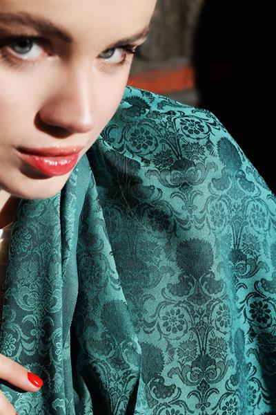 Karanfil Koyu Yeşil Şal