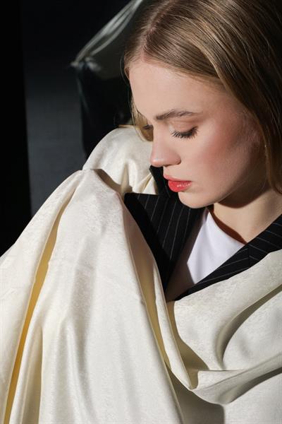 Sarmaşık Krem Şal