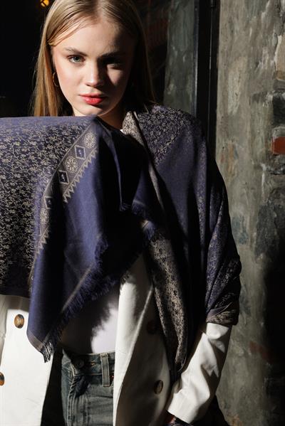 Sarmaşık Lacivert Bej Şal