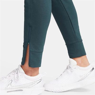 Nike Court Dri-FIT Heritage Fransız Havlu Kumaşı Kadın Tenis Eşofman Altı