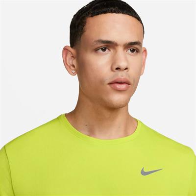 Nike Dri- Fit Miler Erkek Tişört