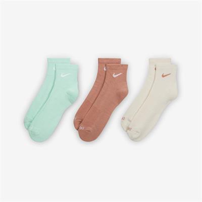Nike Everyday Plus Cushioned Antrenman Bilek Çorapları (3 Çift)