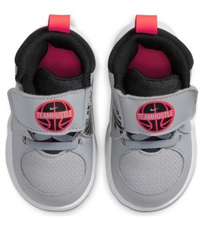 Nike Team Hustle D 9 Bebek Spor Ayakkabı 