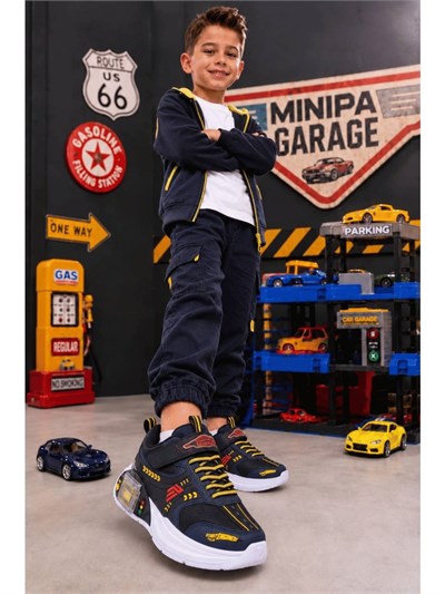 Minipa Garage Lacivert Erkek Çocuk Garaj Tabanlı Çift Metal Arabalı Ortopedik Spor Ayakkabı