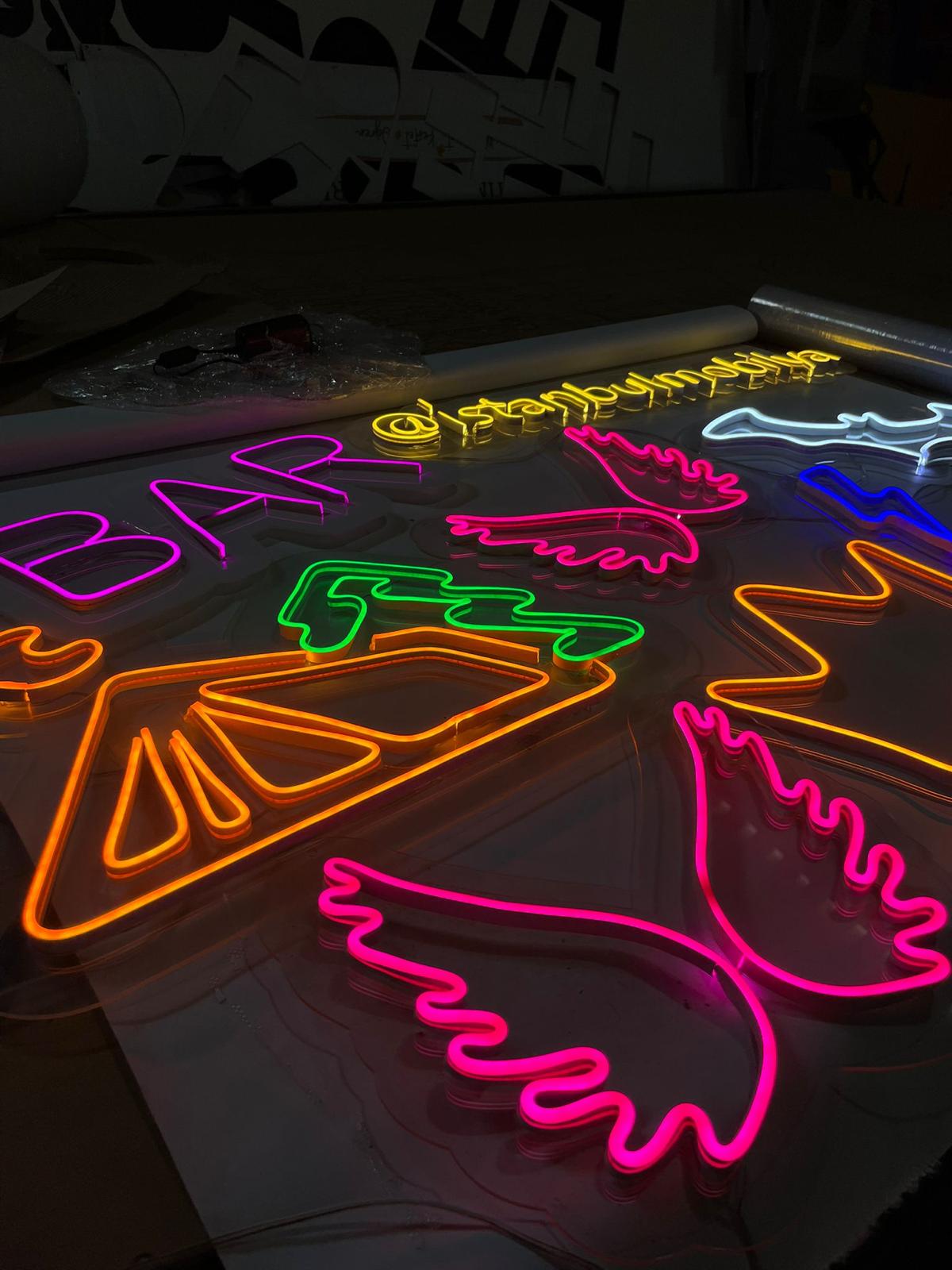 ozel-tasarim-estetik-neon-tabela-modelleri