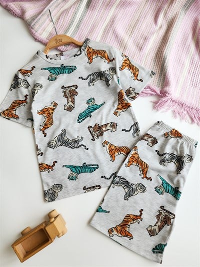 Kaplan Desenli Şortlu Pijama Takımı