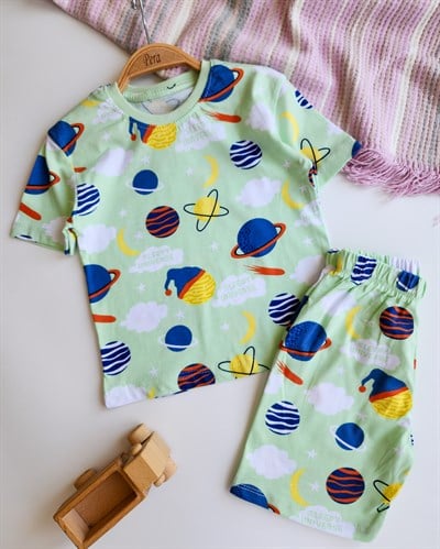 Şortlu Gezegen Desenli Pijama Takımı